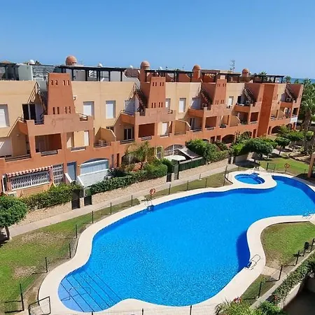 Paraiso De Playa: Beachfront With Pool Views *